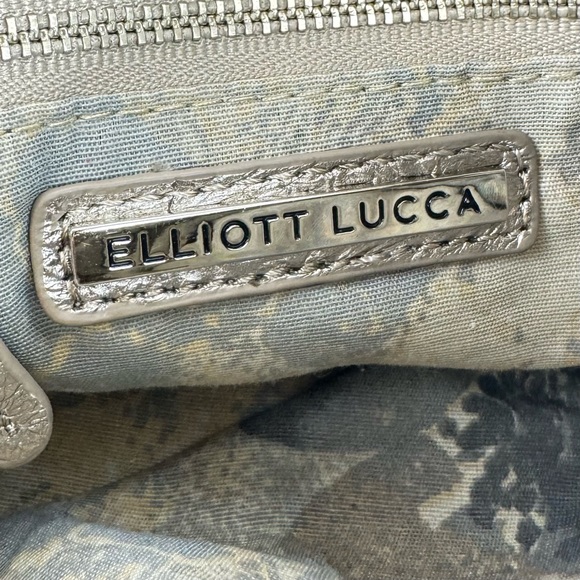 Fossil Shoulder Bag Sasha Black Pebbled Leather Crossbody Bag - Picture 13 of 16